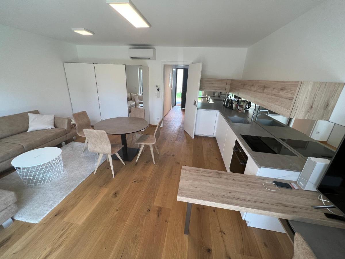 25H Spa-Residenz Best Sleep Privat Garden & Pools Neusiedl am See Exterior foto