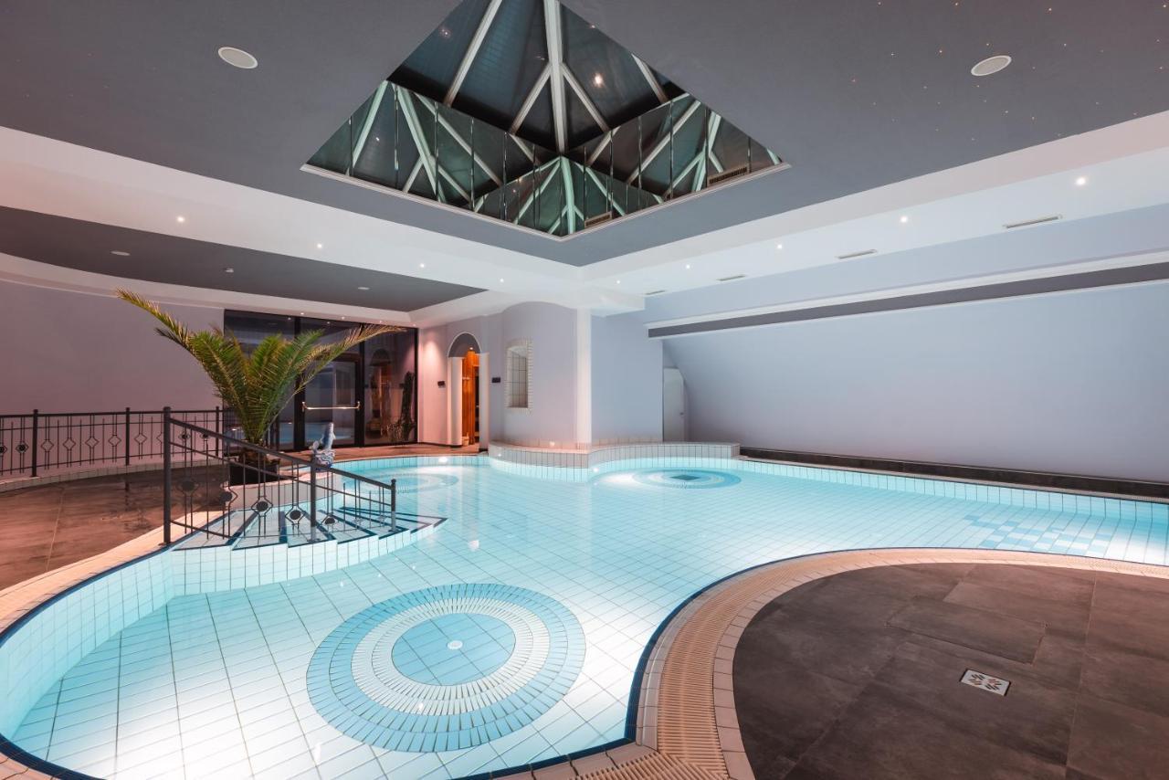 25H Spa-Residenz Best Sleep Privat Garden & Pools Neusiedl am See Exterior foto