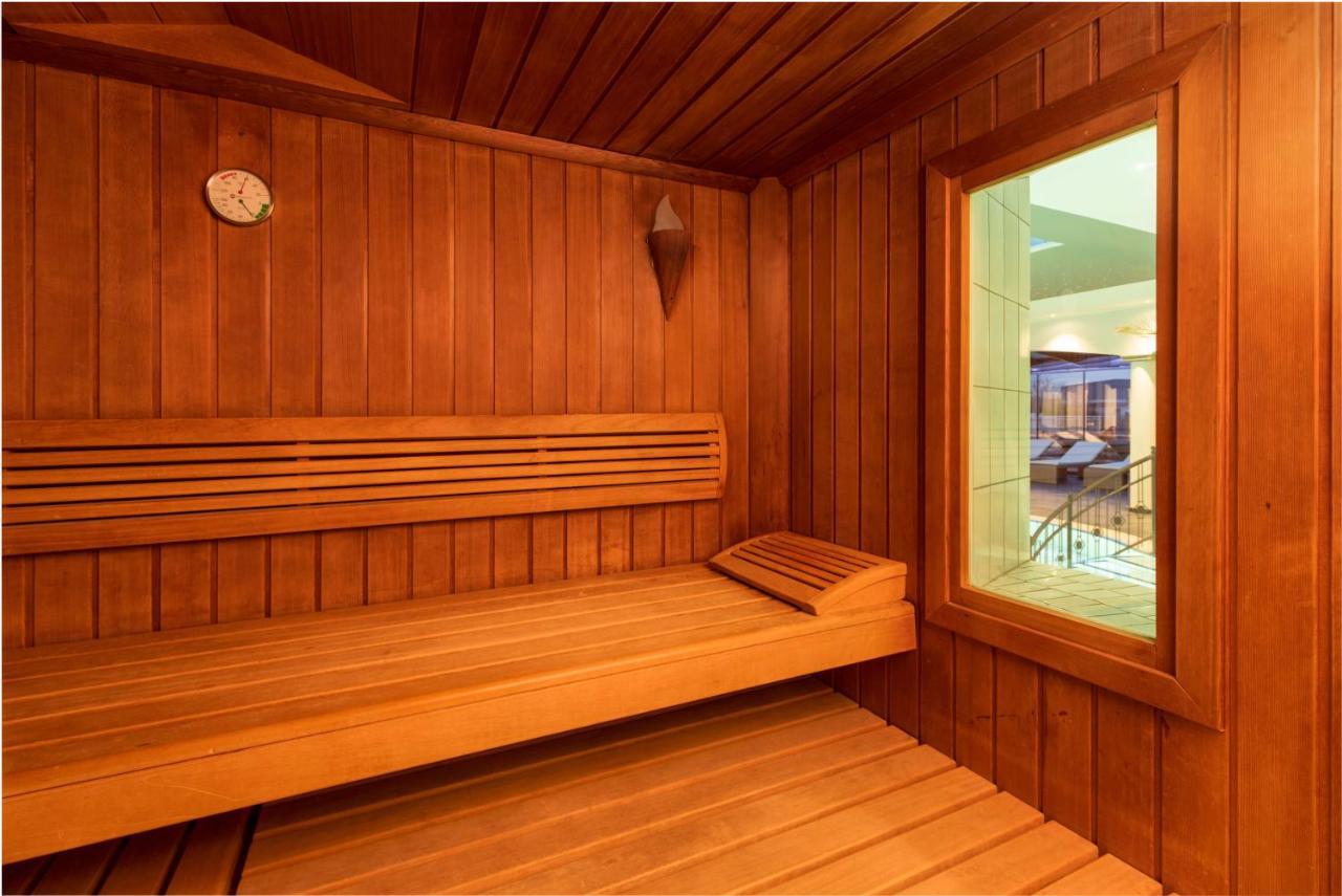 25H Spa-Residenz Best Sleep Privat Garden & Pools Neusiedl am See Exterior foto